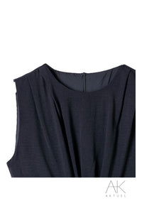 Robe fluide bleu marine à ouverture