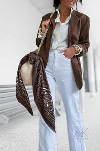 Chemise beige brodée à volants romantiques