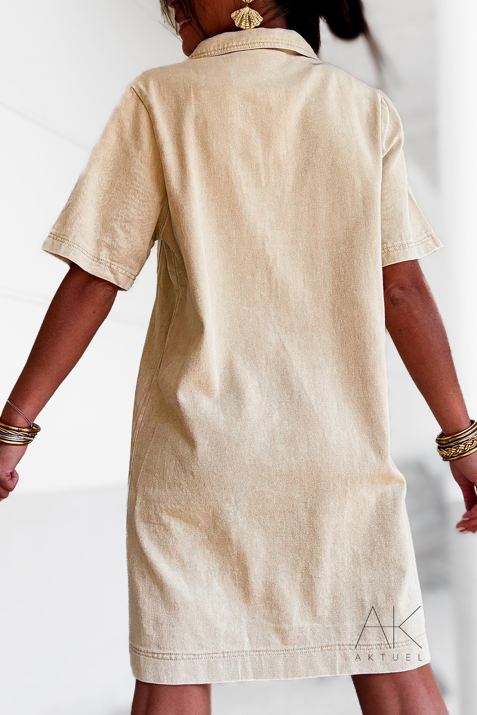 Robe à manches courtes en denim beige