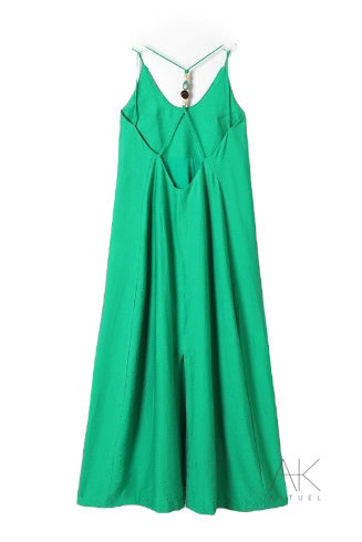 Robe longue verte dos nu avec perles naturelles