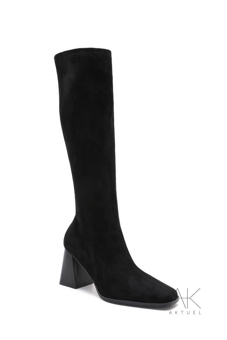 Bottes noires suédine à talon