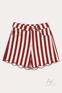Short en jean à rayures finition festonnée