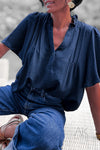 Blouse bleu marine fluide col plissé et manches papillon