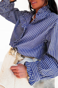 Chemise rayée à col volanté
