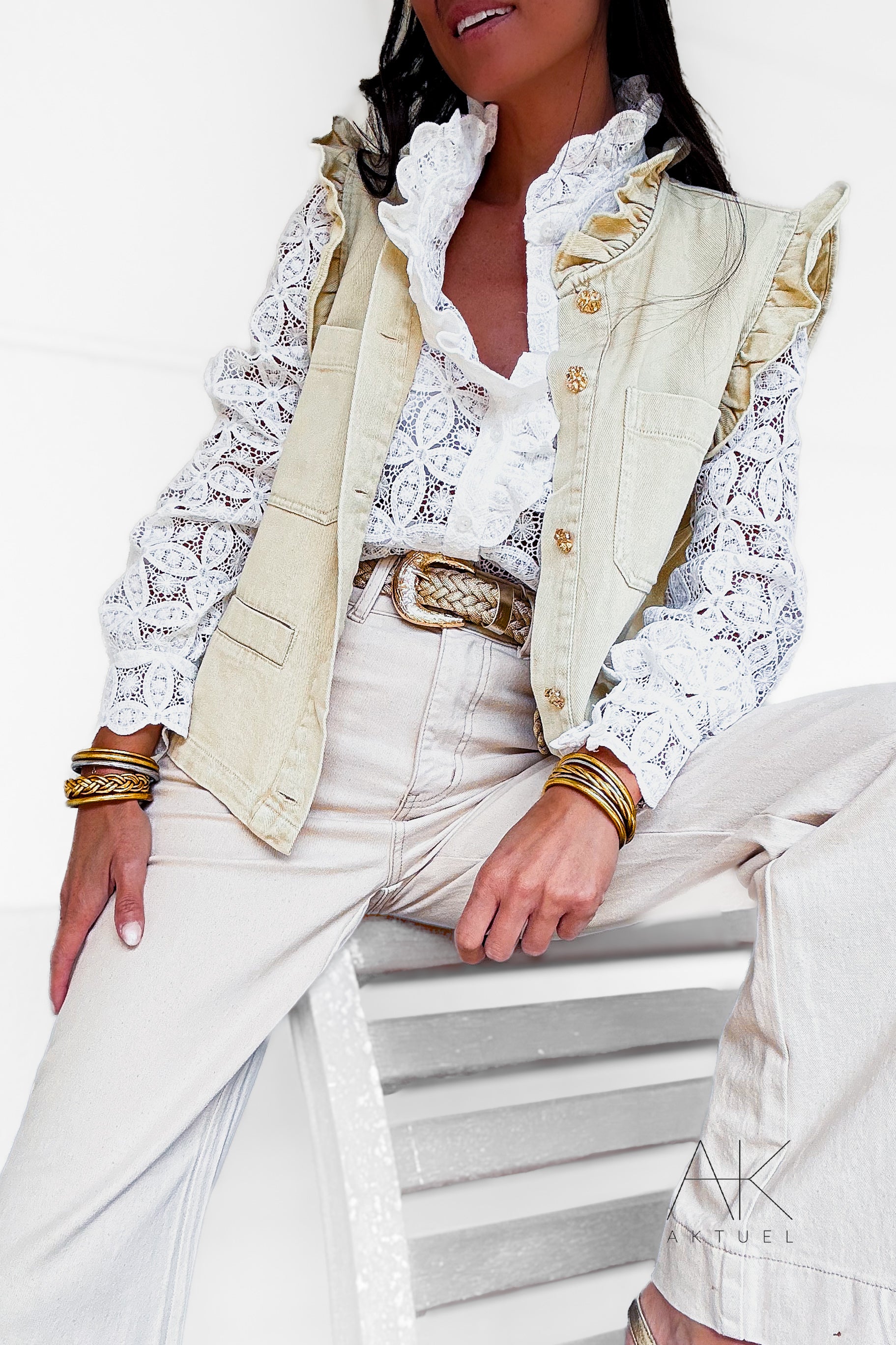 Gilet denim beige à volants