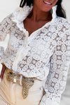 Chemise en dentelle blanche