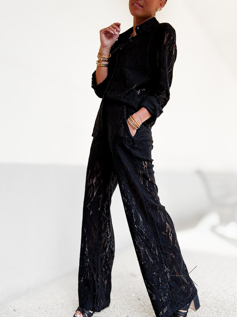 Pantalon noir en dentelle