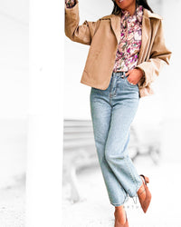 Blouse fleurie rose et violet – Col volanté et manches bouffantes