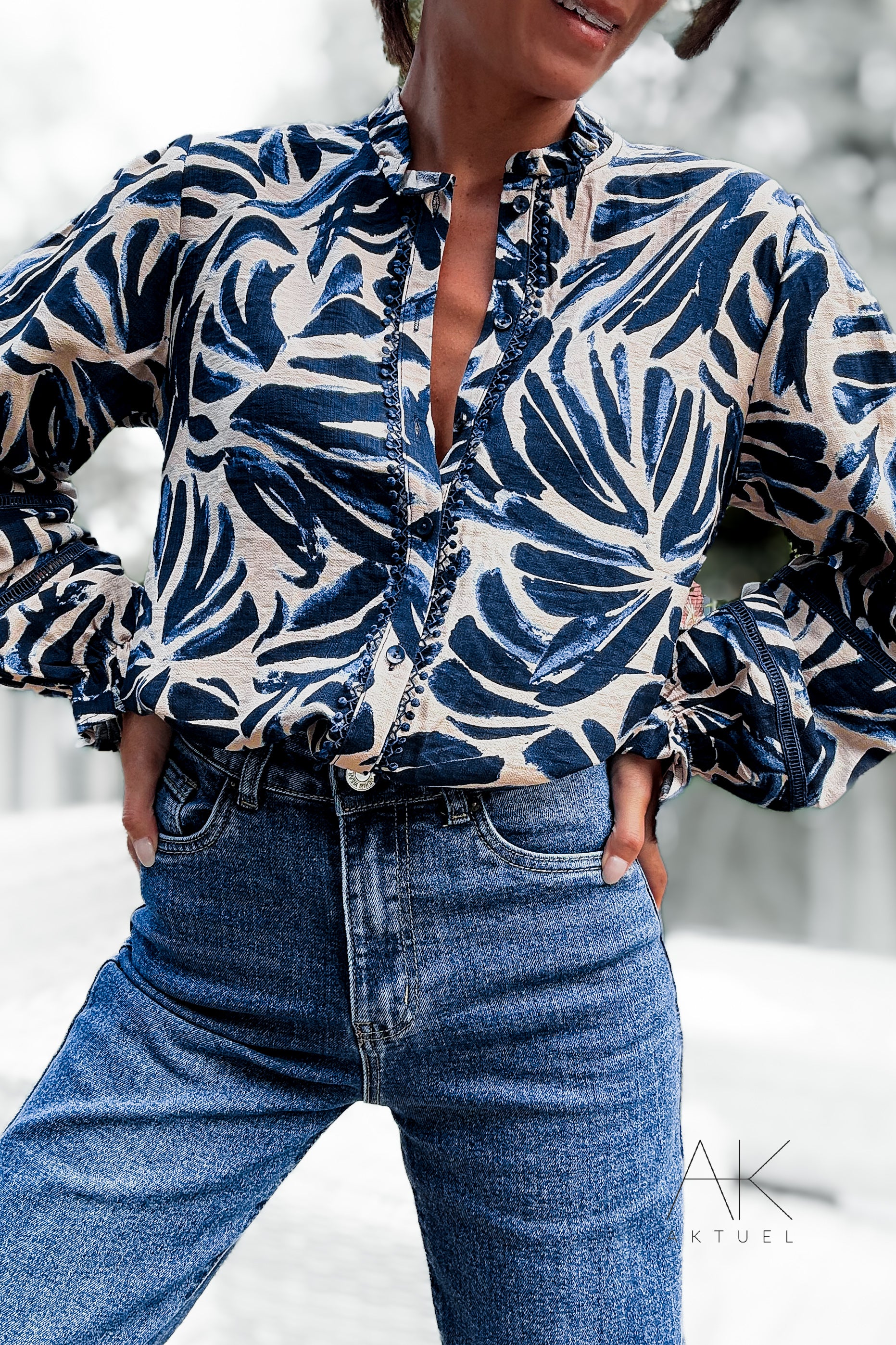 Chemise fluide à imprimé feuillage bleu marine