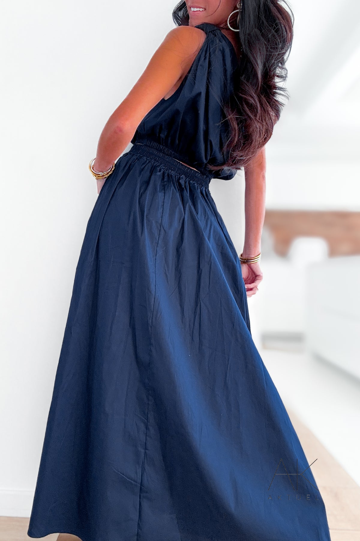 Ensemble bleu marine asymétrique