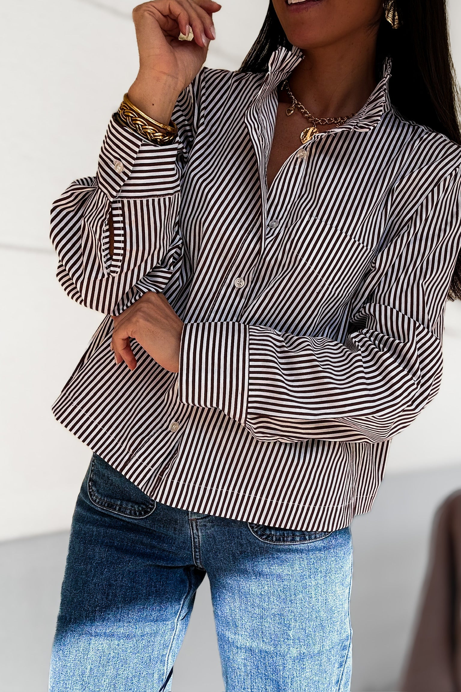 Chemise rayée marron et blanche