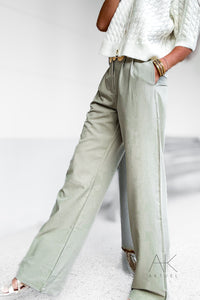 Pantalon droit kaki taille haute & détails boutonnés