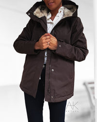 Parka fourrée avec capuche déperlant et coupe vent
