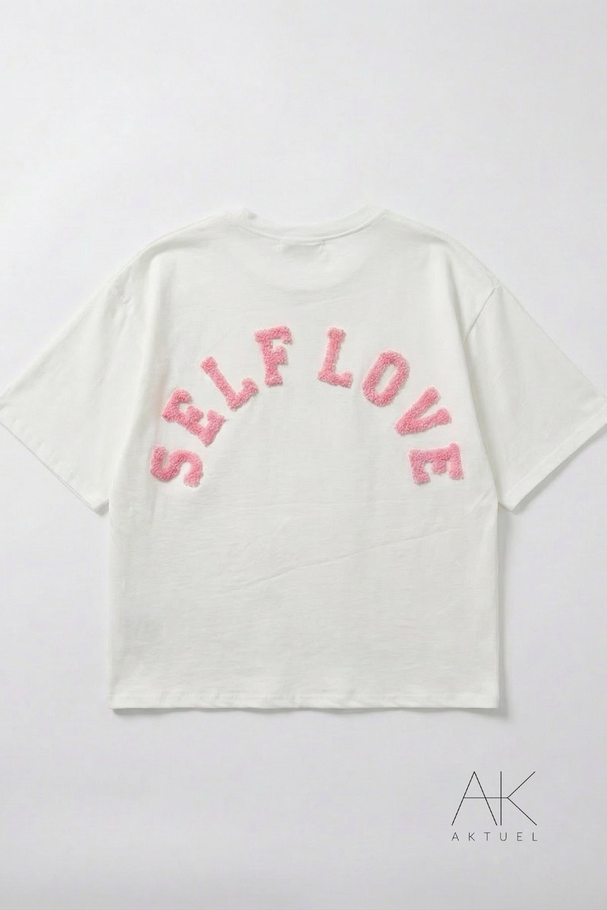 T-shirt “SELF LOVE”