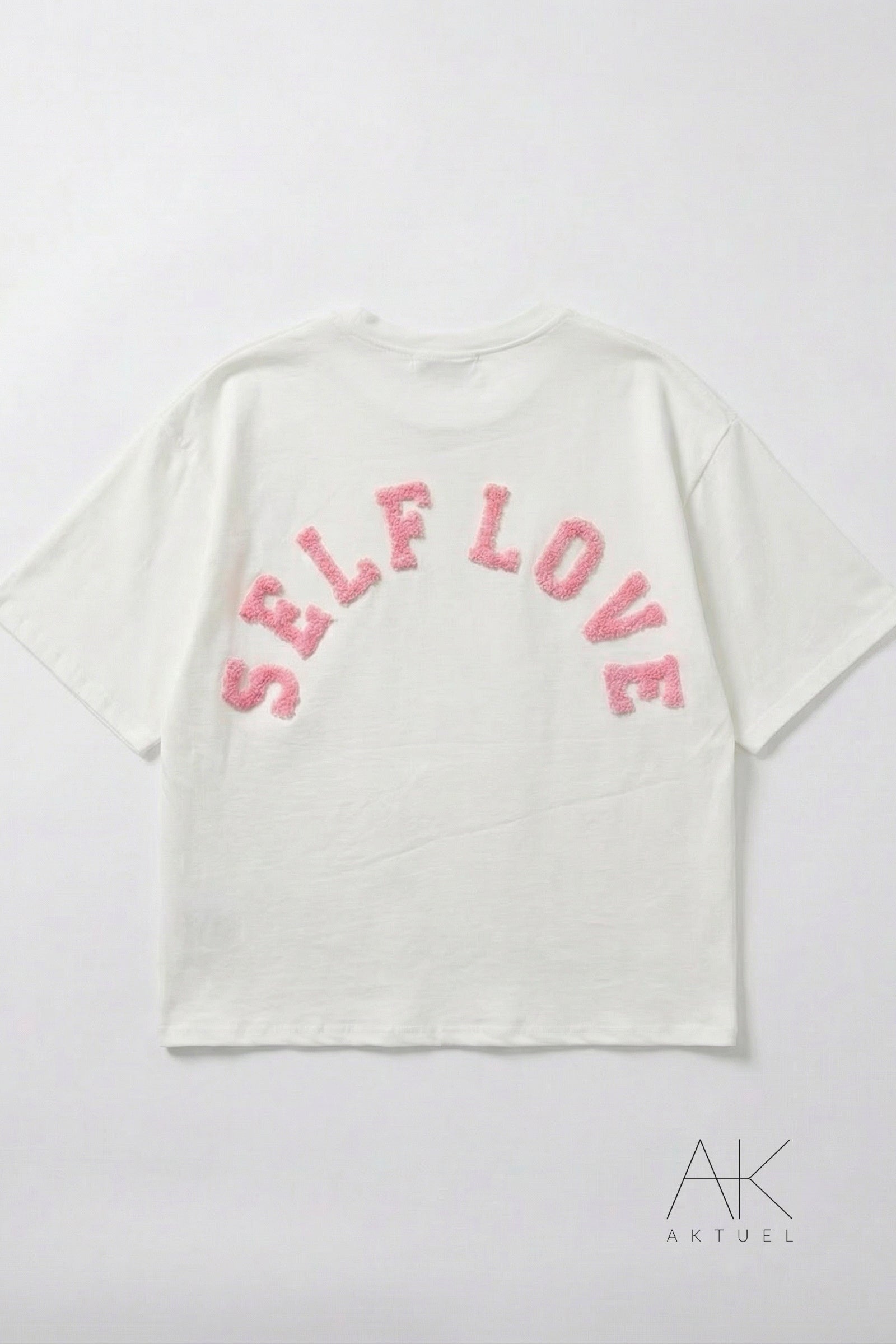 T-shirt “SELF LOVE”