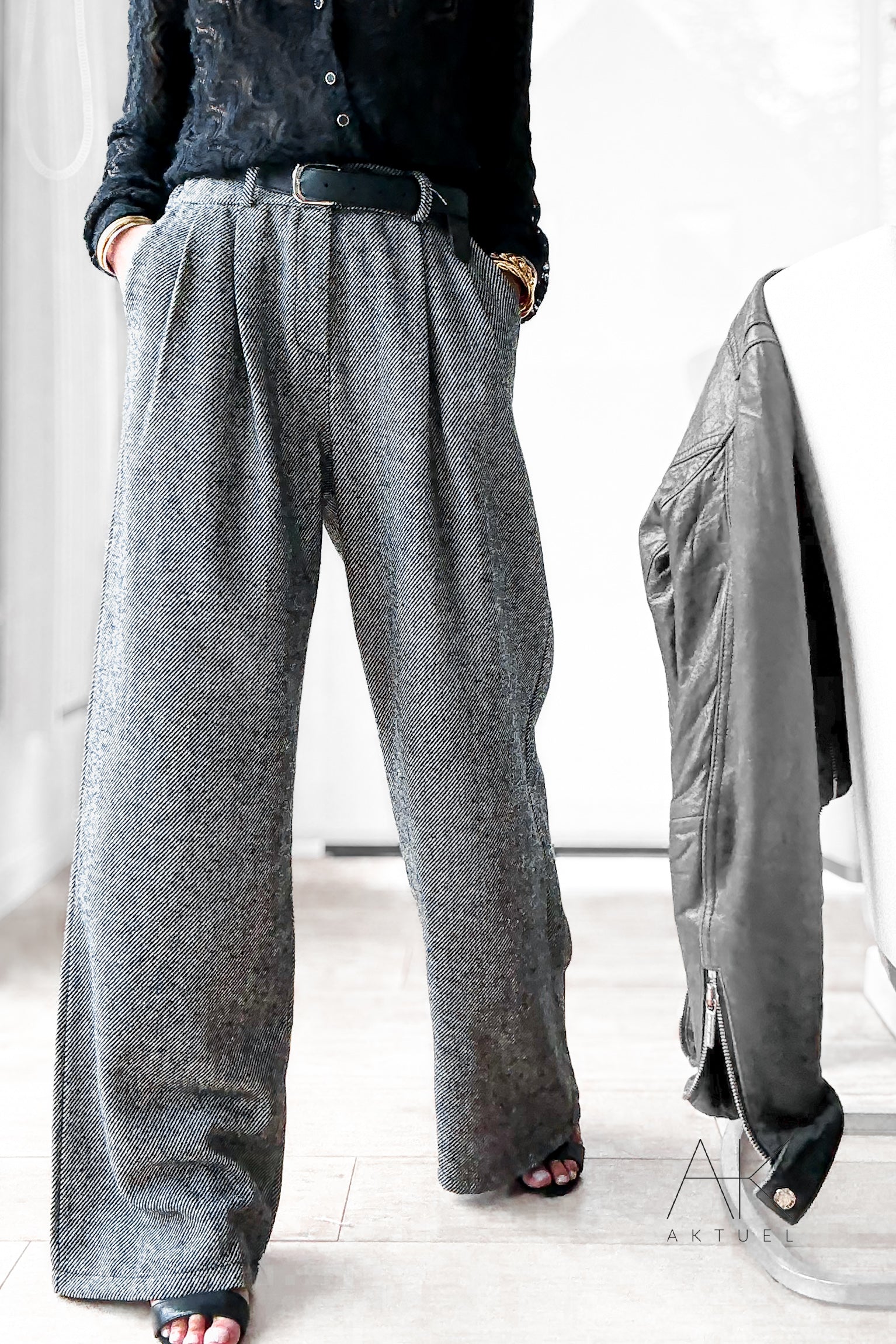 Pantalon chiné noir ceinturé