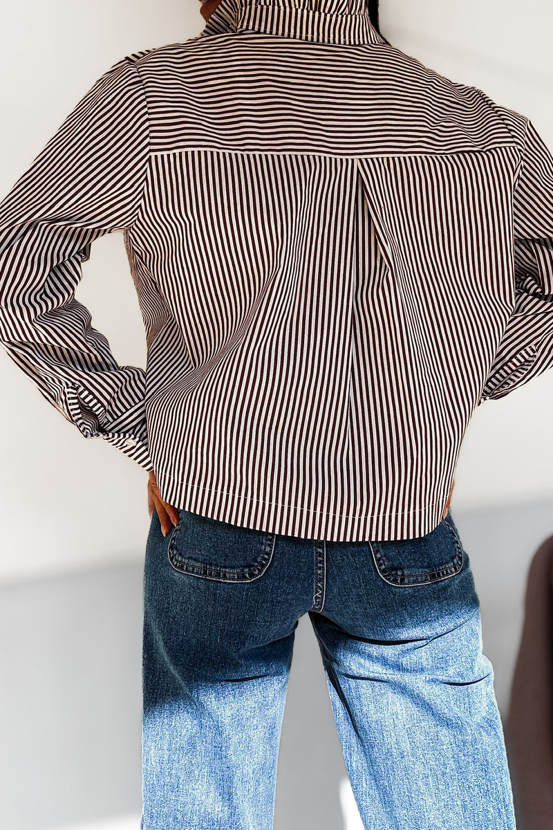 Chemise rayée marron et blanche