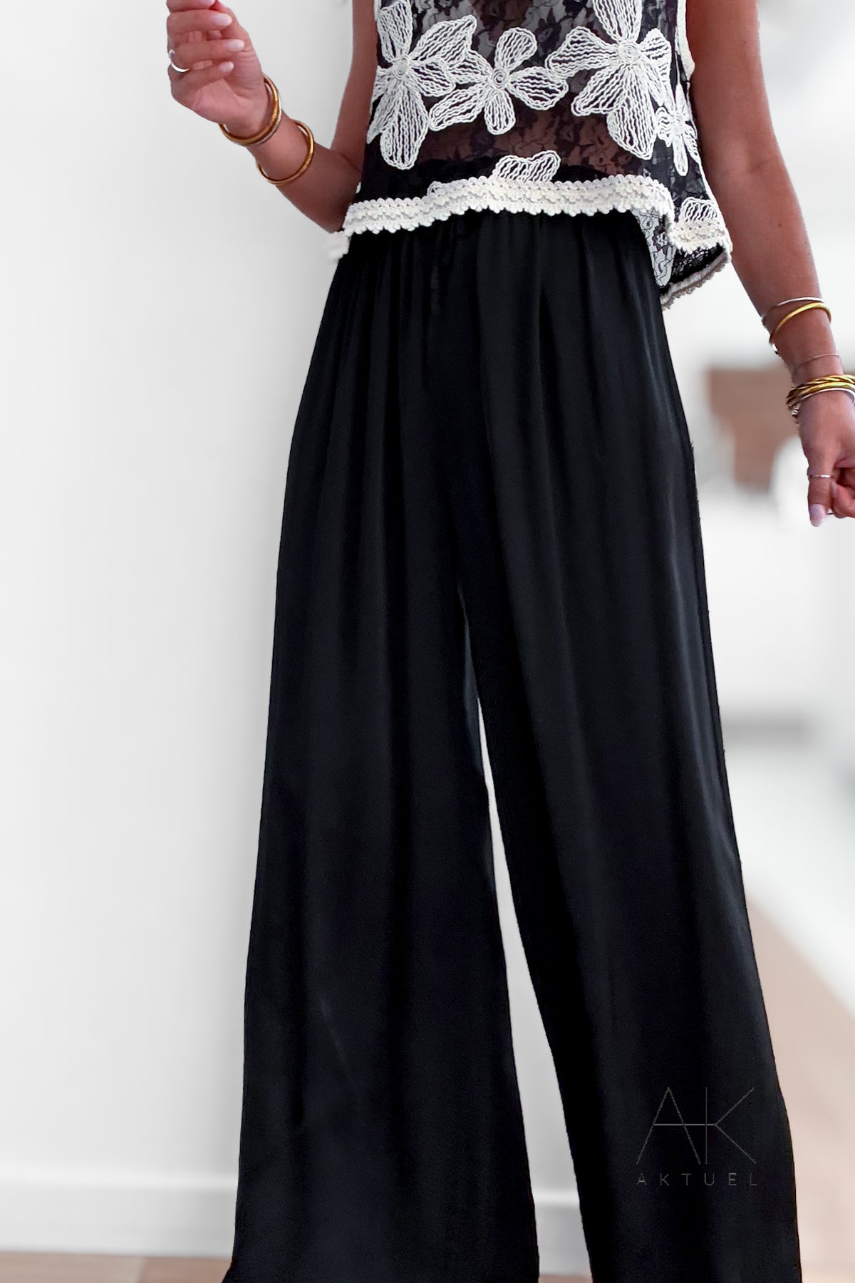 Pantalon satiné noir