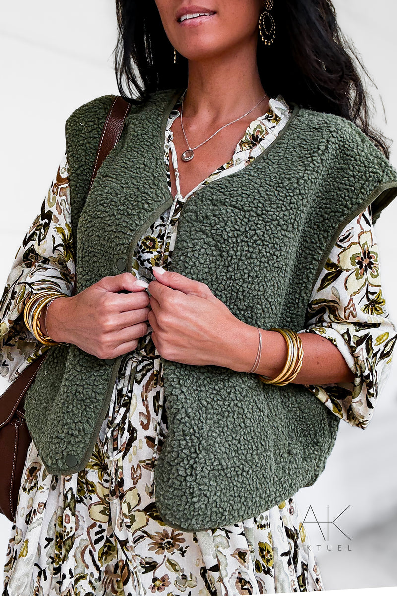 Gilet sans manches en sherpa kaki