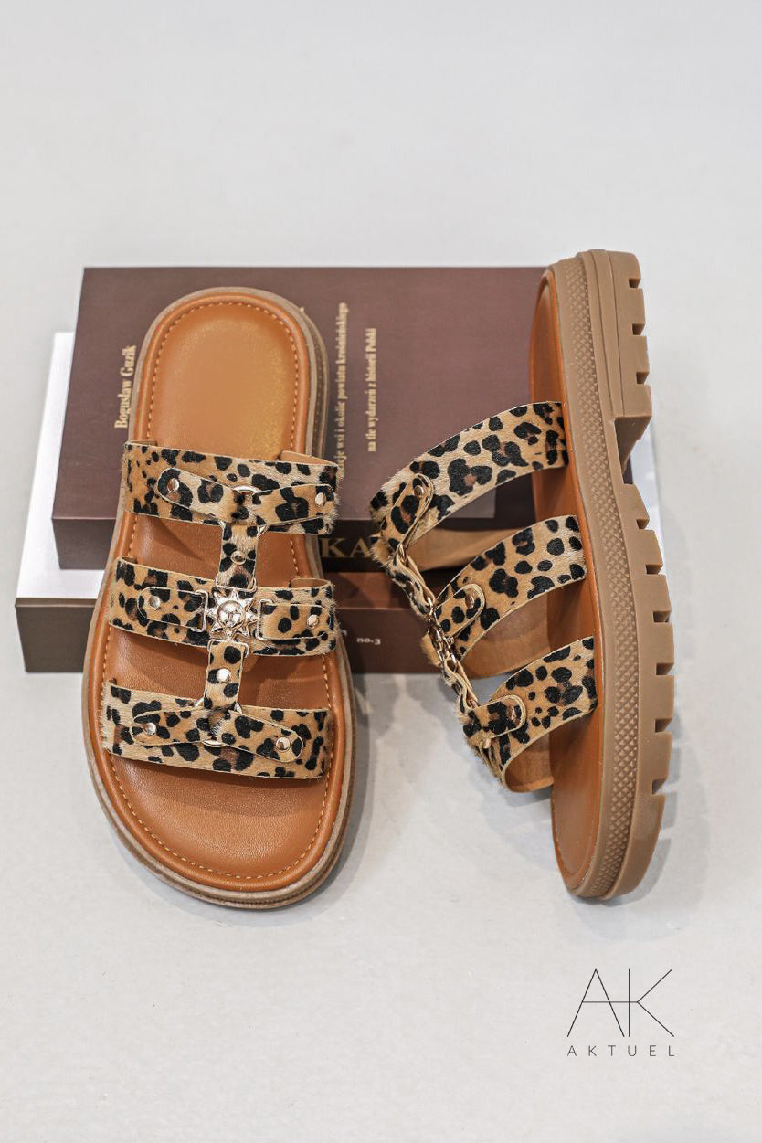 Sandales Léopard avec Boucles
