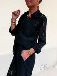 Chemise noire en dentelle