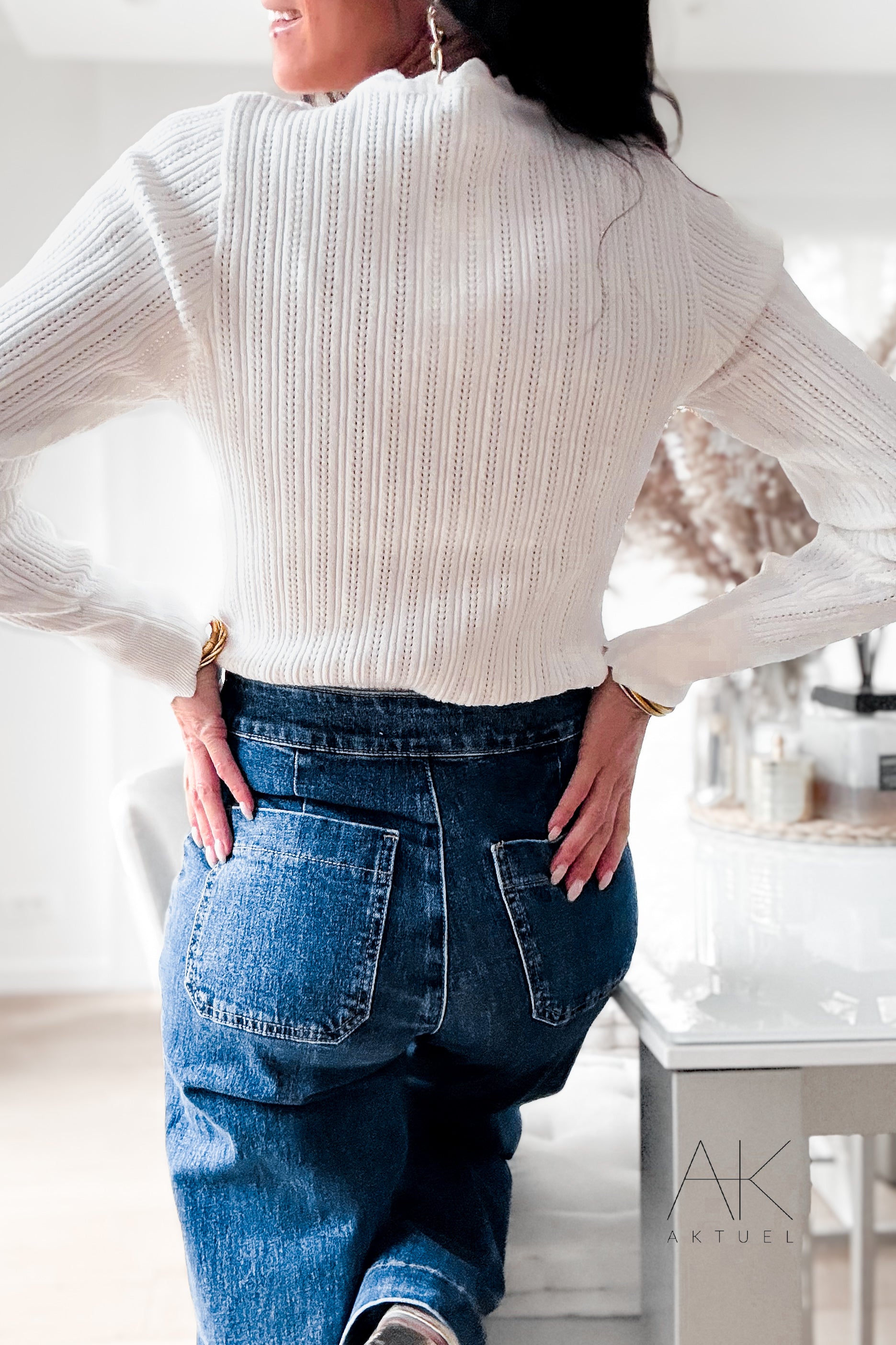 Pull fin blanc à maille ajourée