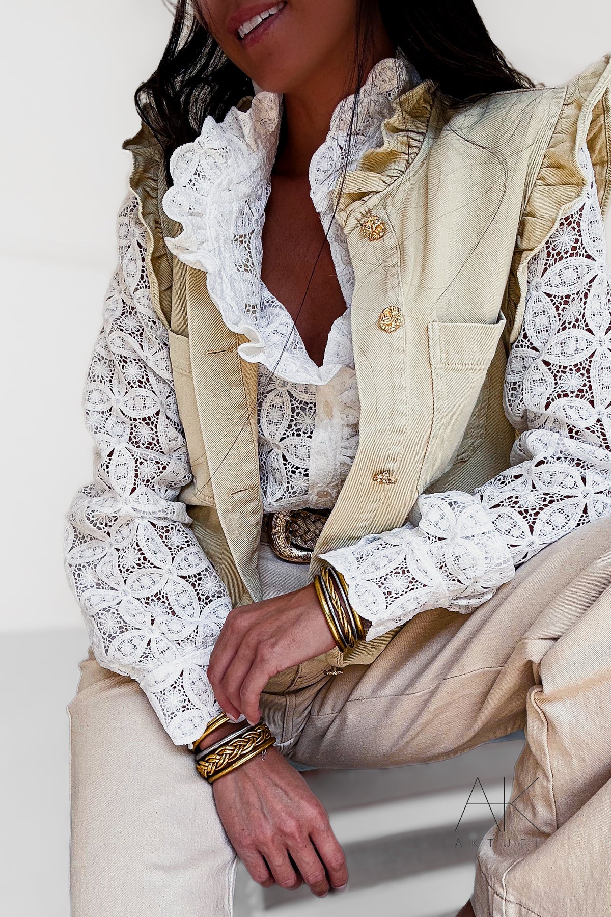Gilet denim beige à volants
