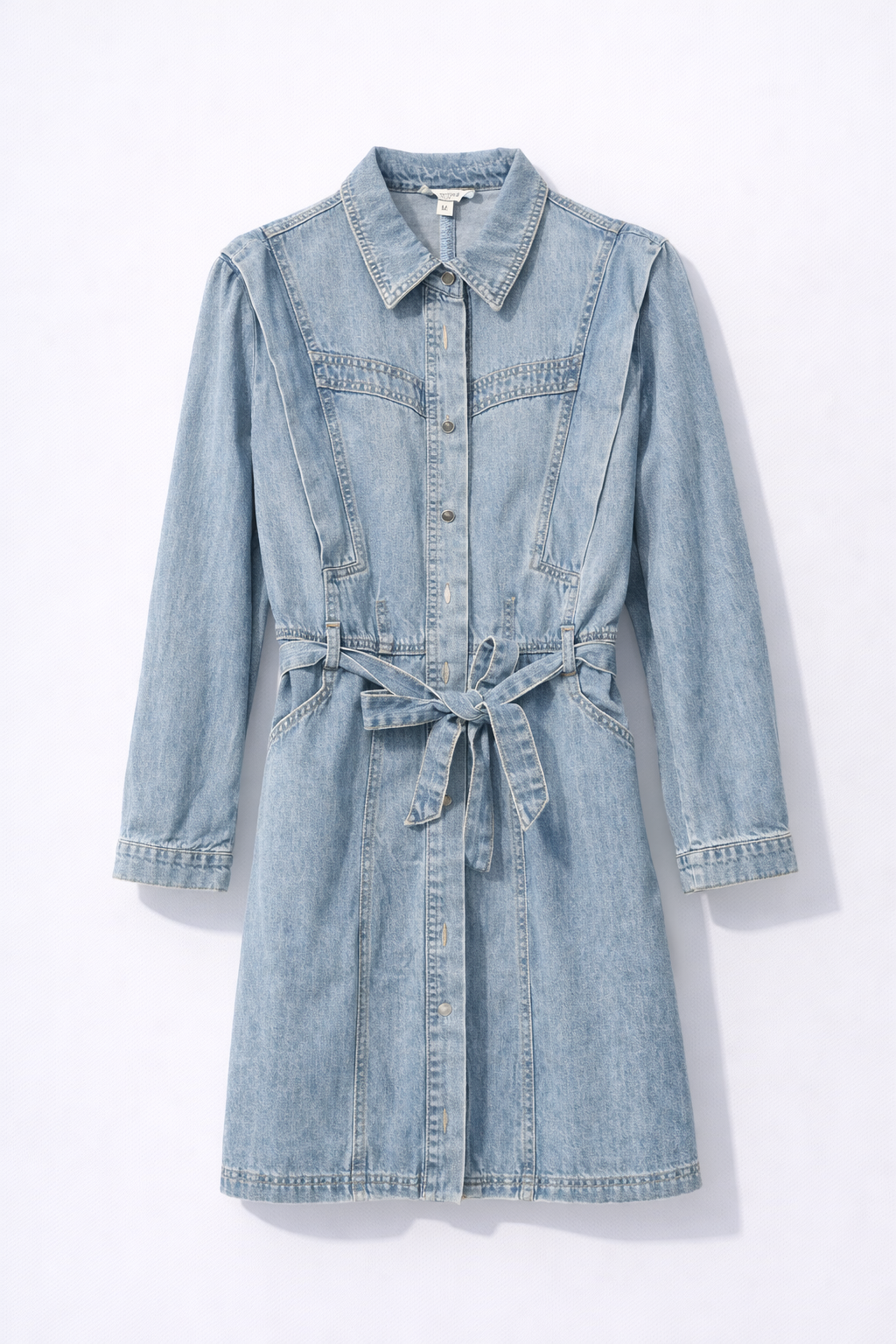 Robe en jean bleue ceinturée