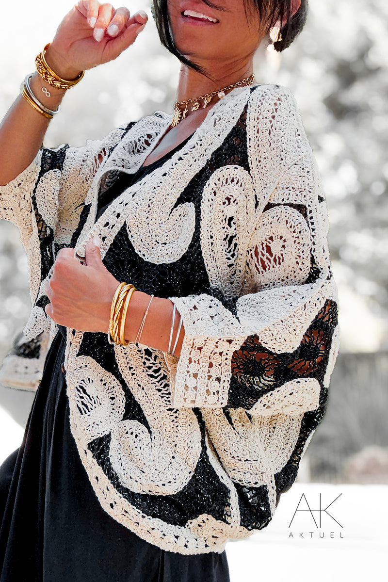 Gilet en crochet écru & noir
