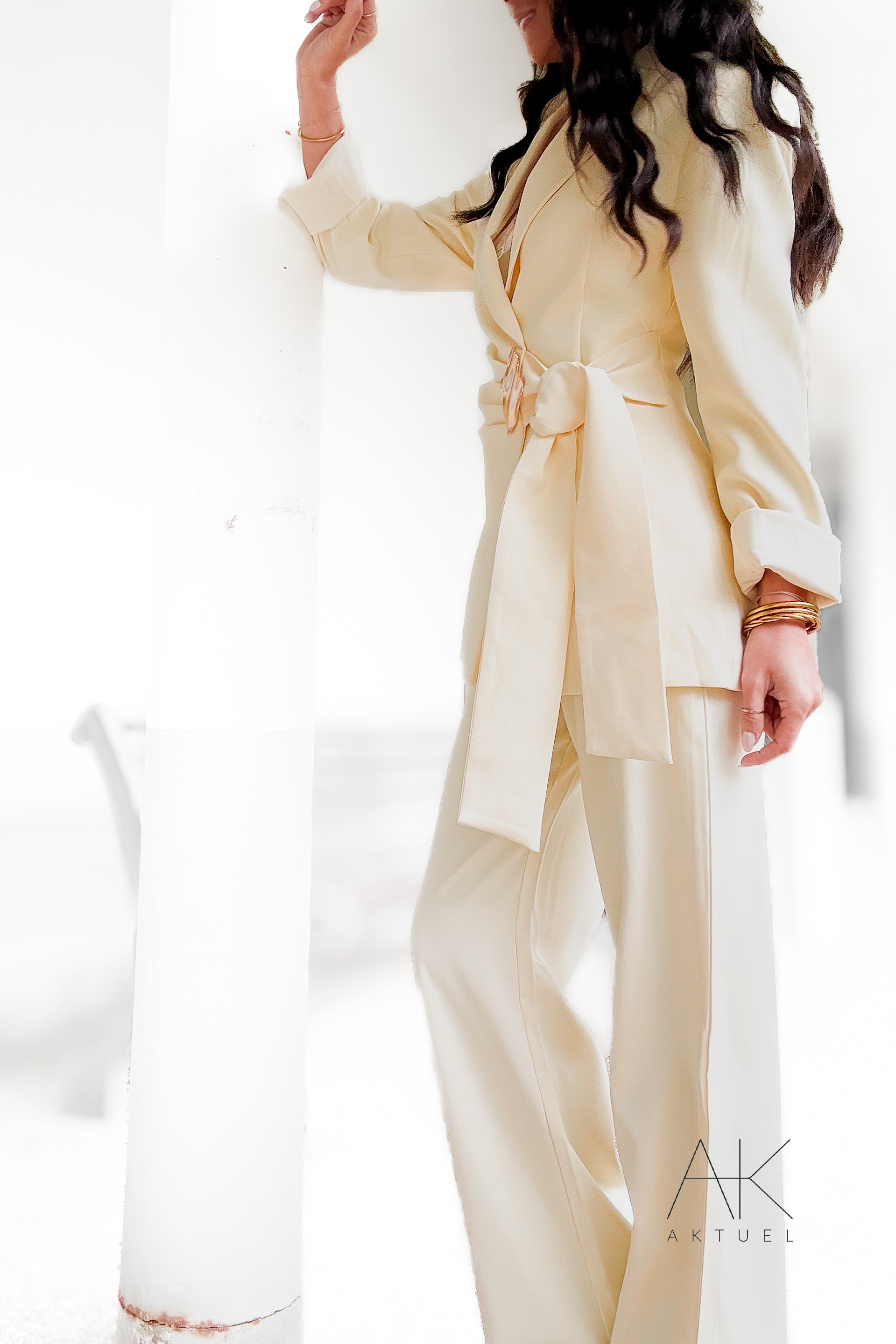 Pantalon jaune coupe large