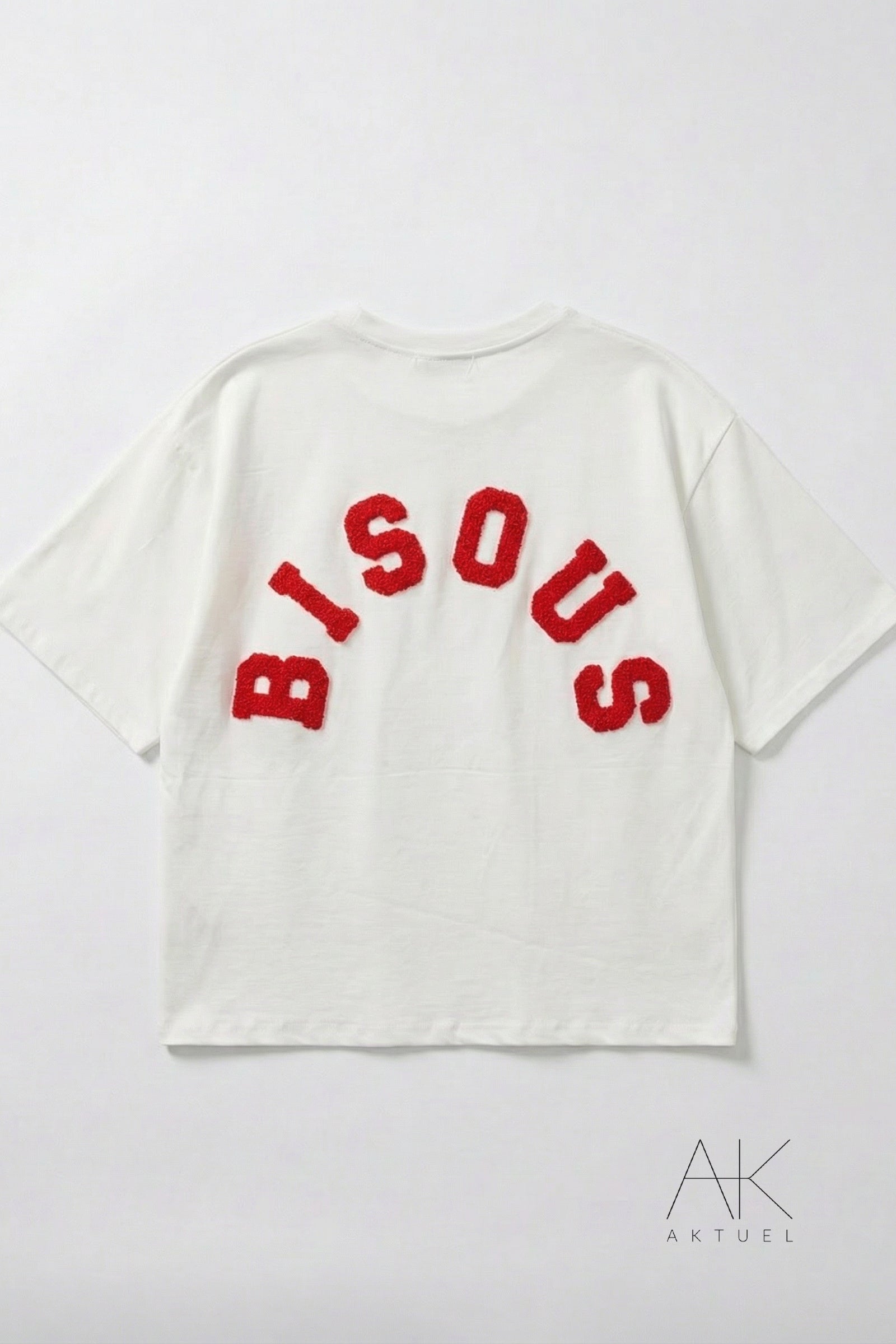 T-shirt “BISOUS »
