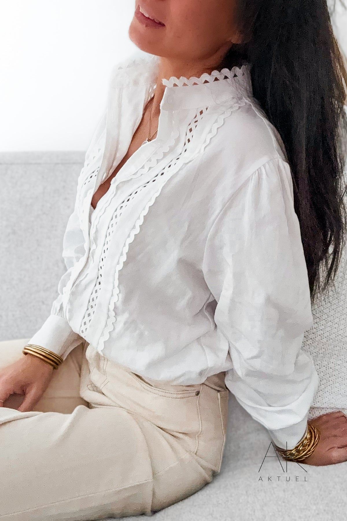 Chemise blanche à dentelle