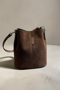 Sac seau en cuir suédé marron