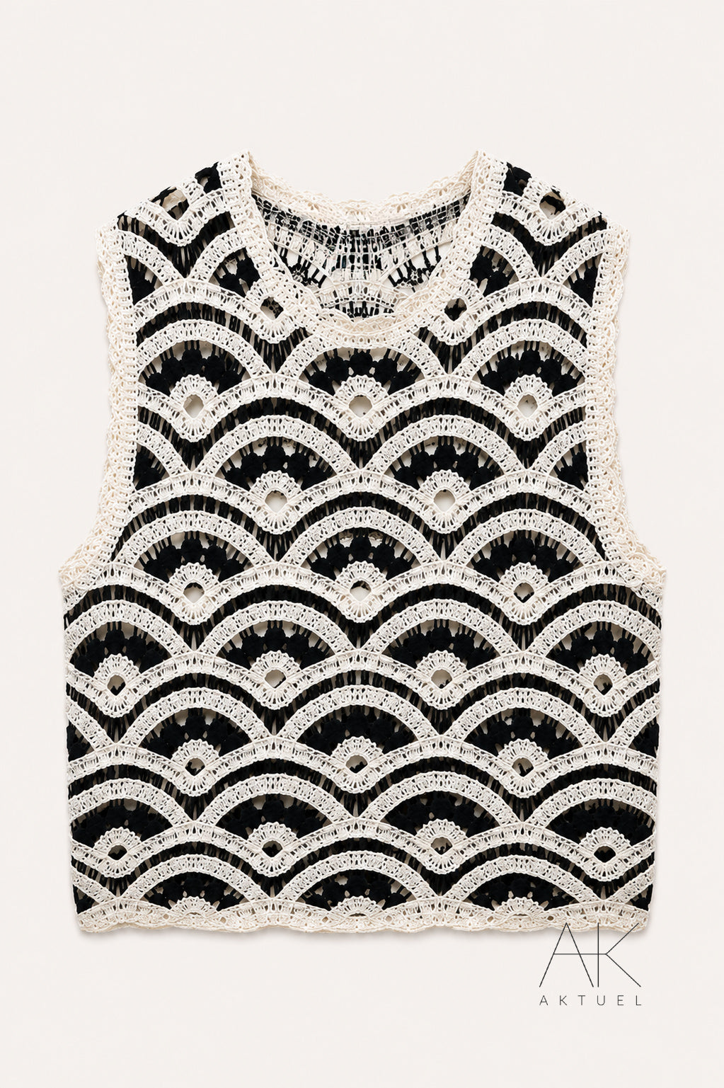 Top crochet ajouré noir