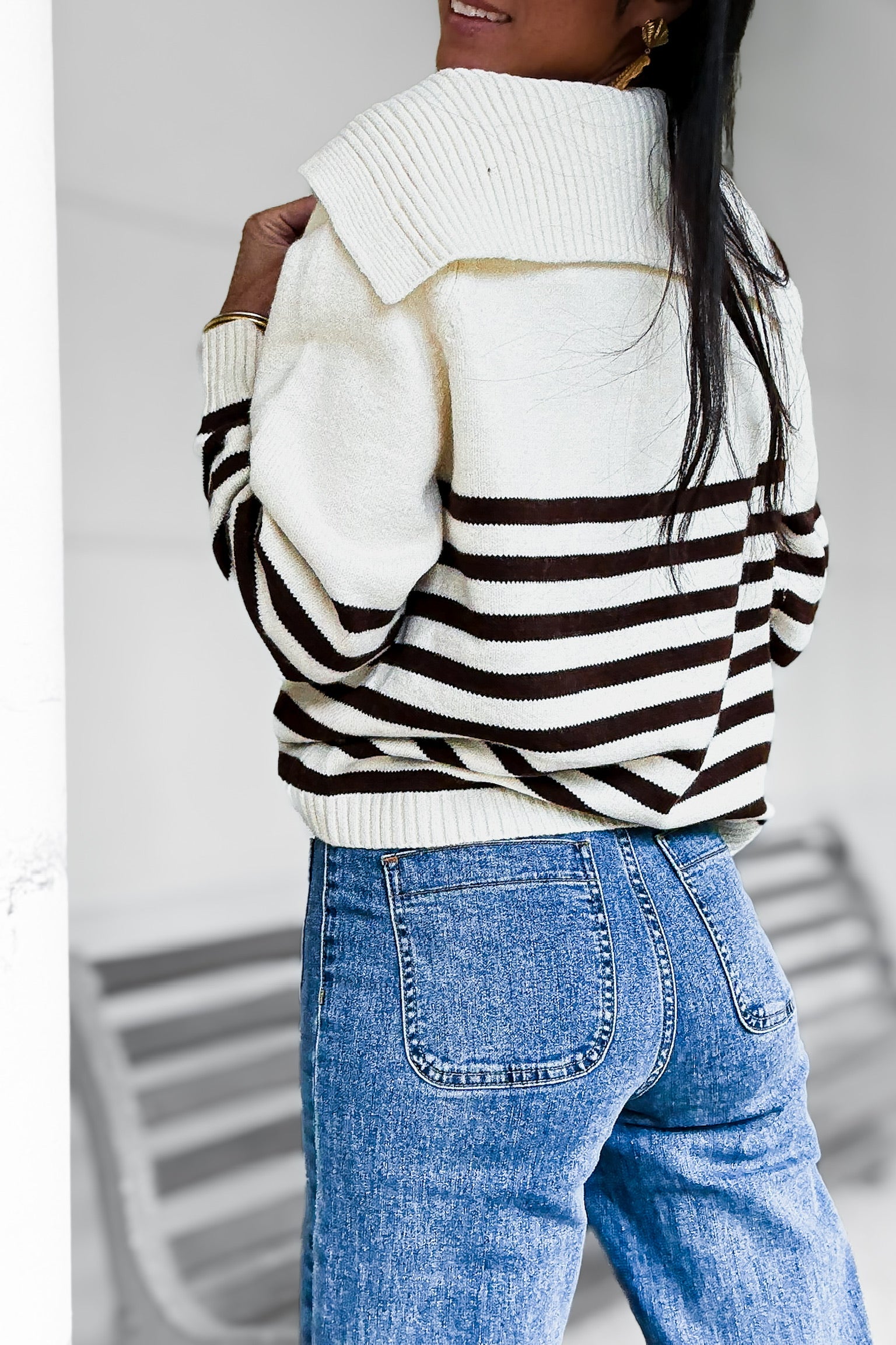 Pull rayé écru et marron