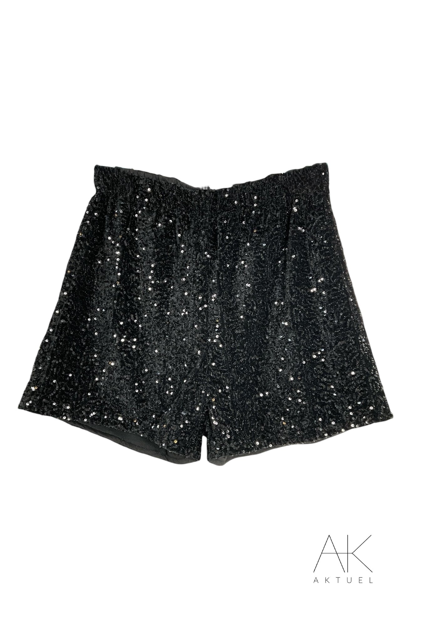 Short noir à sequins
