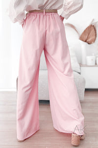 Pantalon rose ceinturé