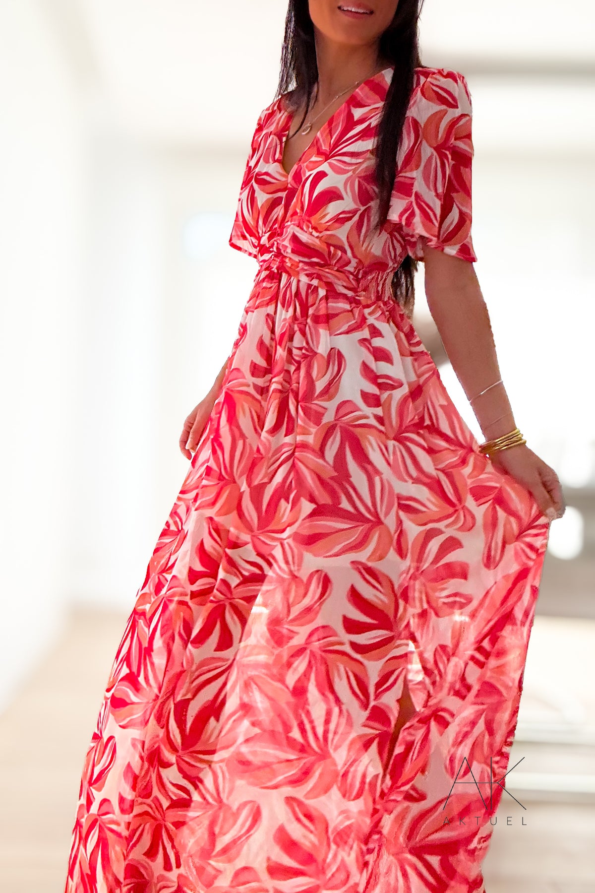 Robe longue à feuillage rouge corail