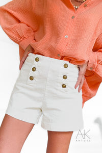 Short taille haute écru à boutons Victorinette Oraije