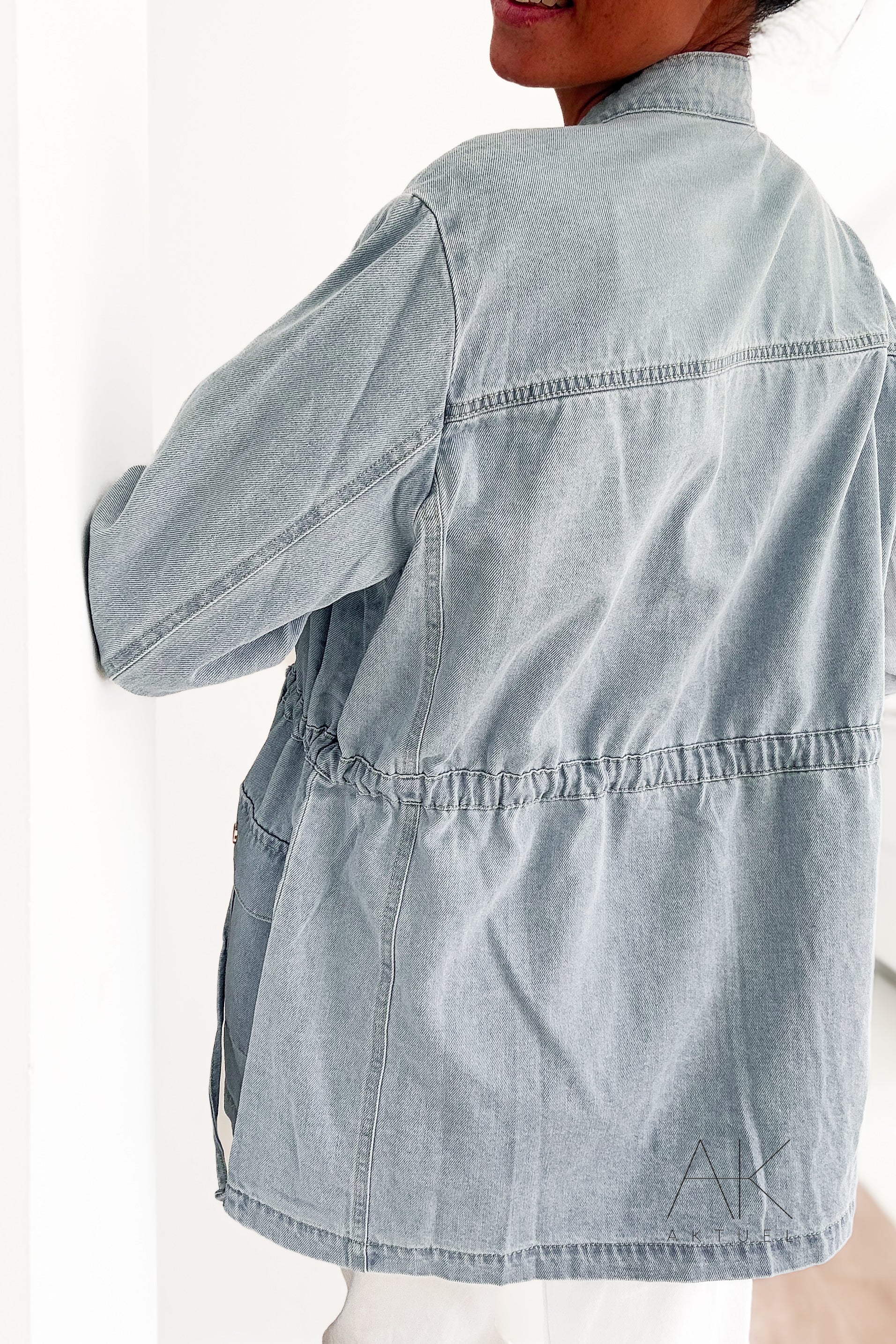 Veste en jeans bleu clair