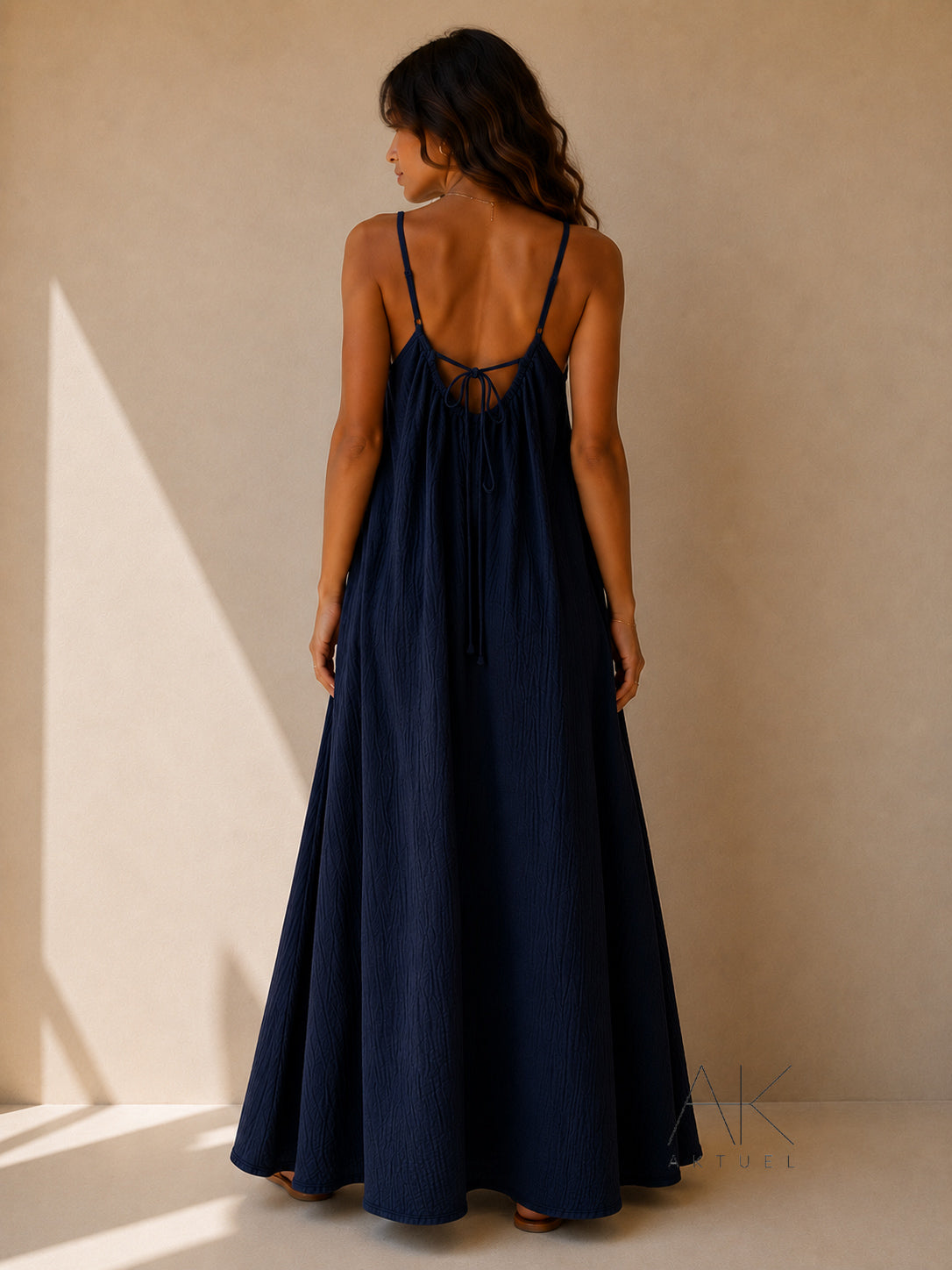 Robe longue maxi en gaze de coton bleu marine