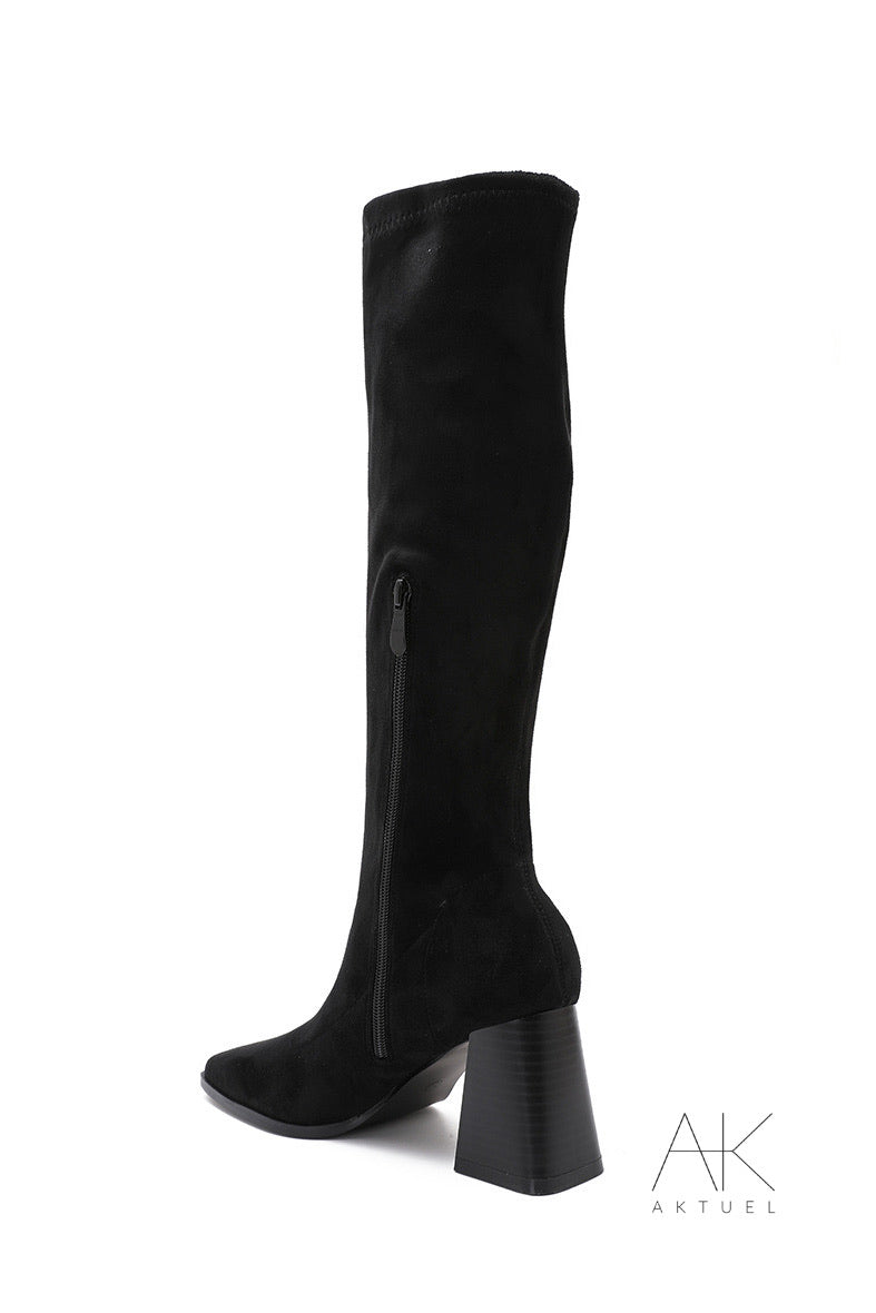 Bottes noires suédine à talon