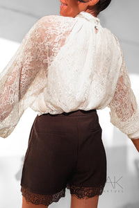 Blouse dentelle florale écrue