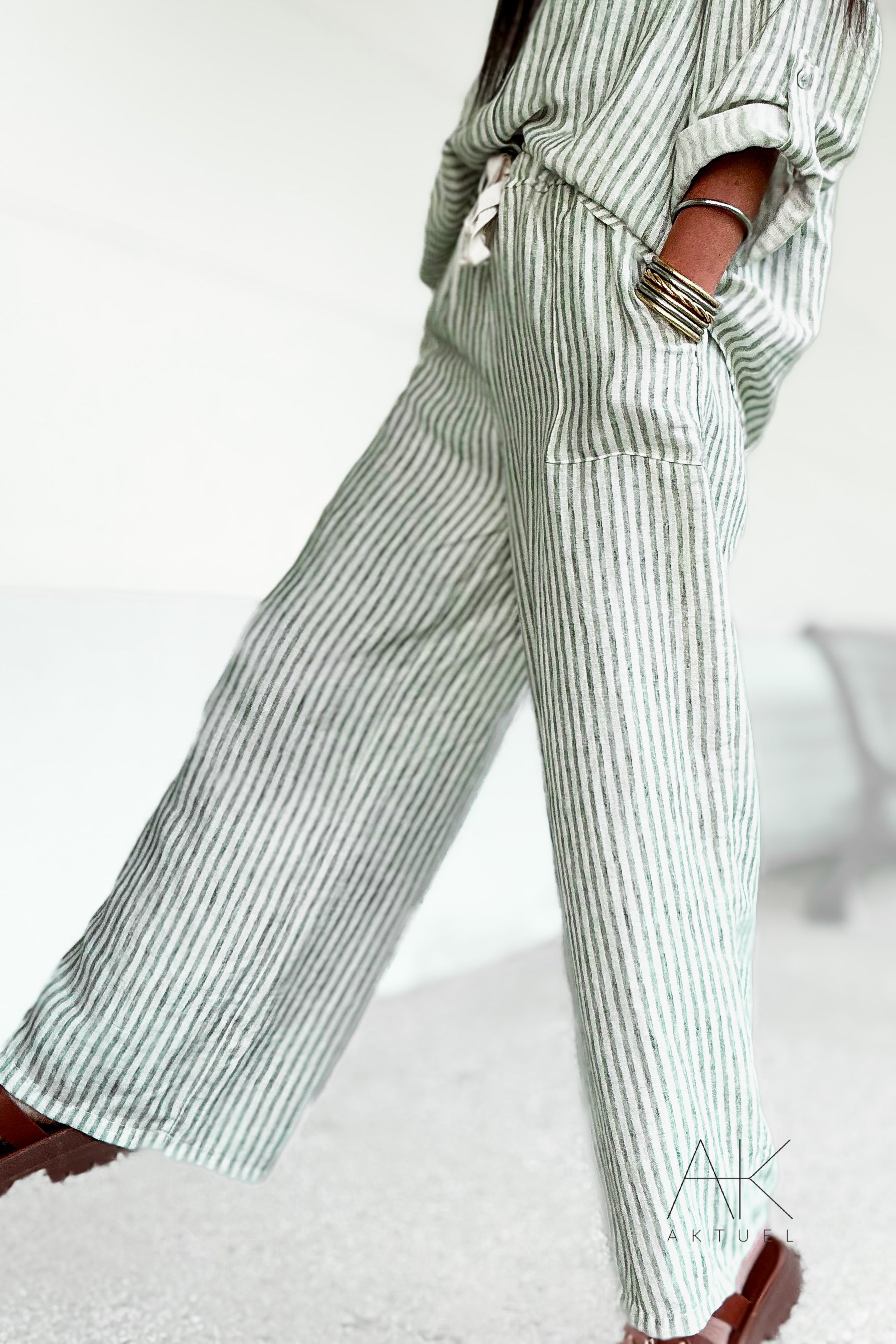 Pantalon en lin rayée vert