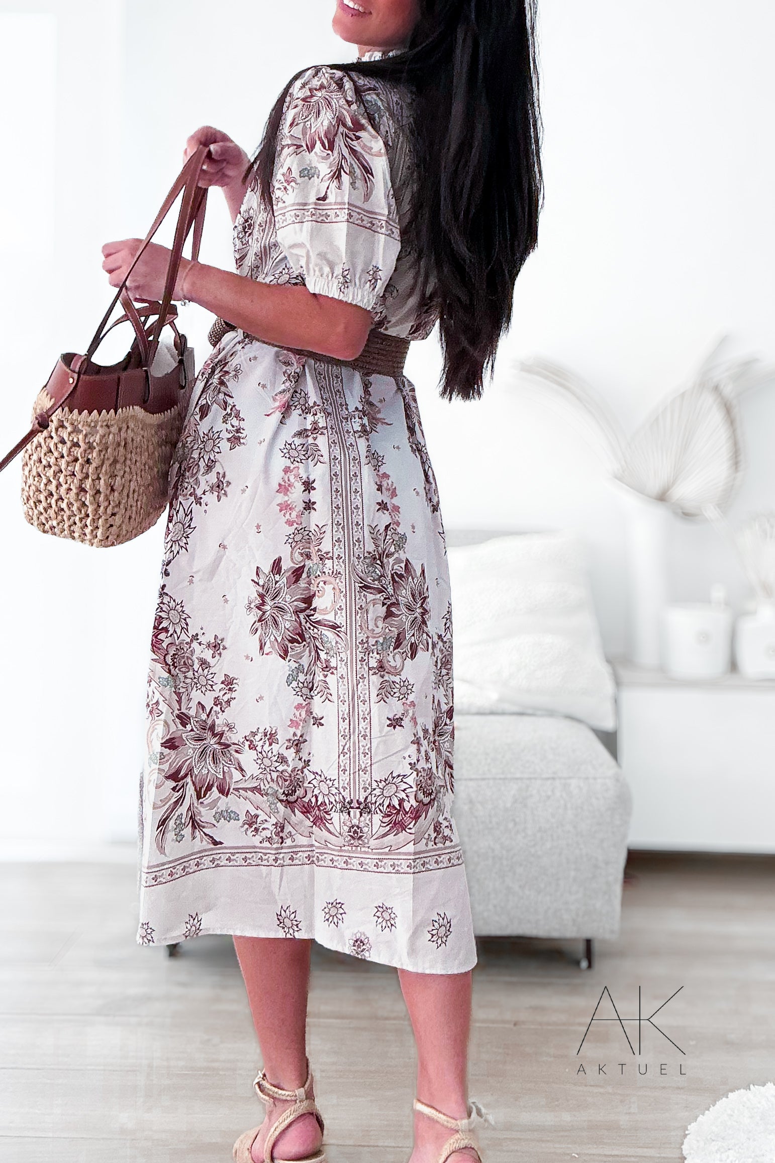 Robe midi imprimée avec ceinture