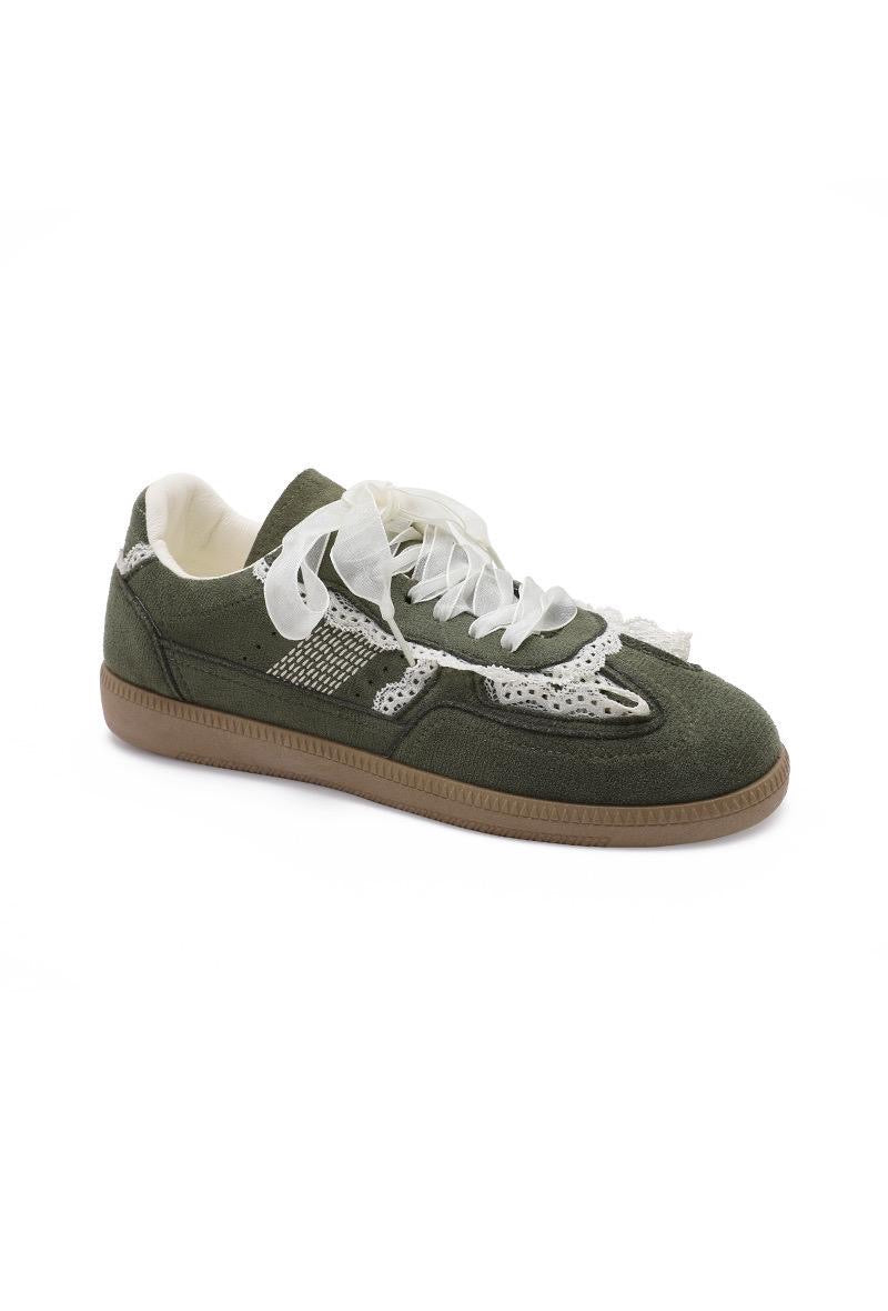 Basket kaki finition dentelle