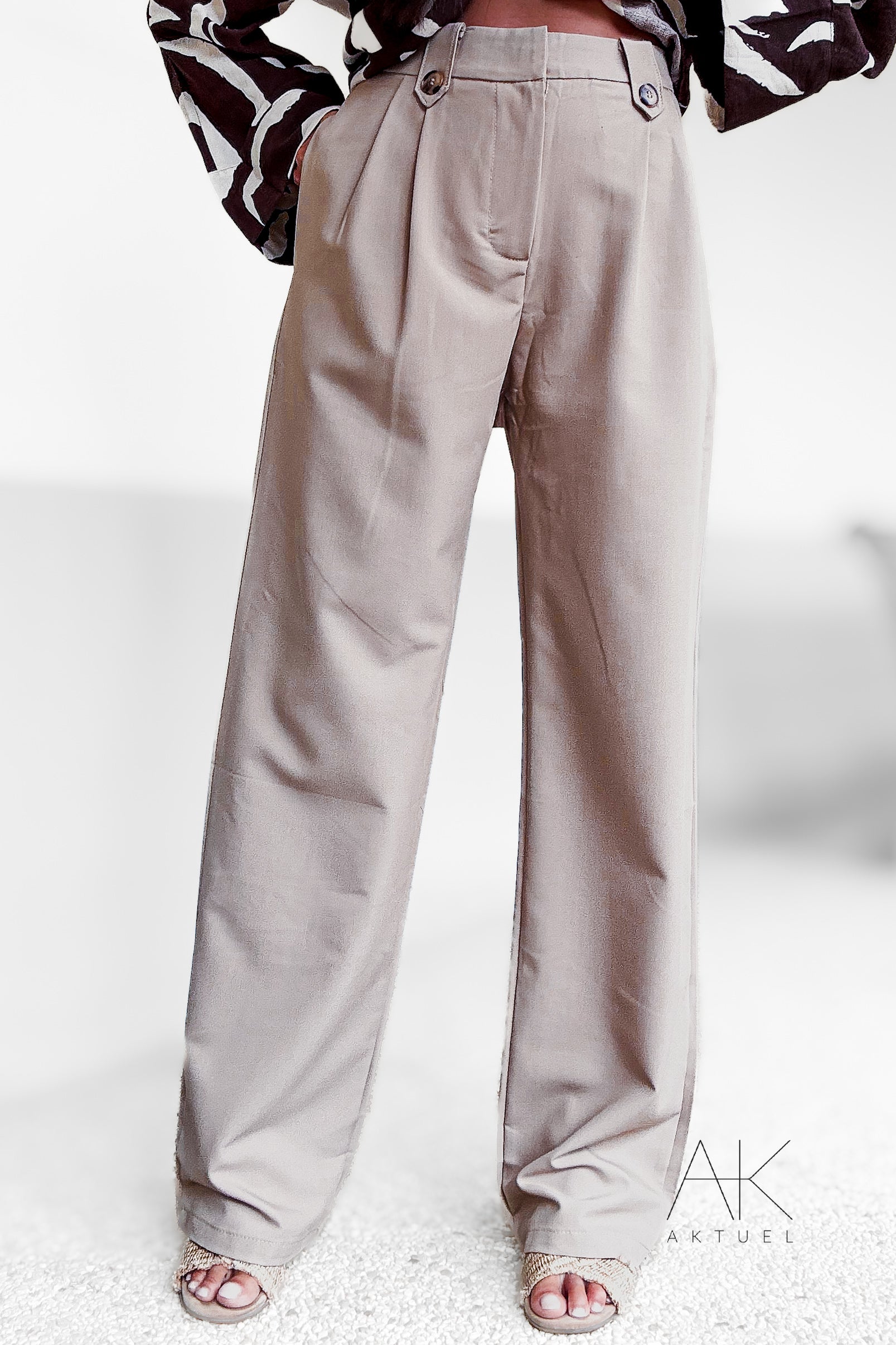 Pantalon taille haute à pinces