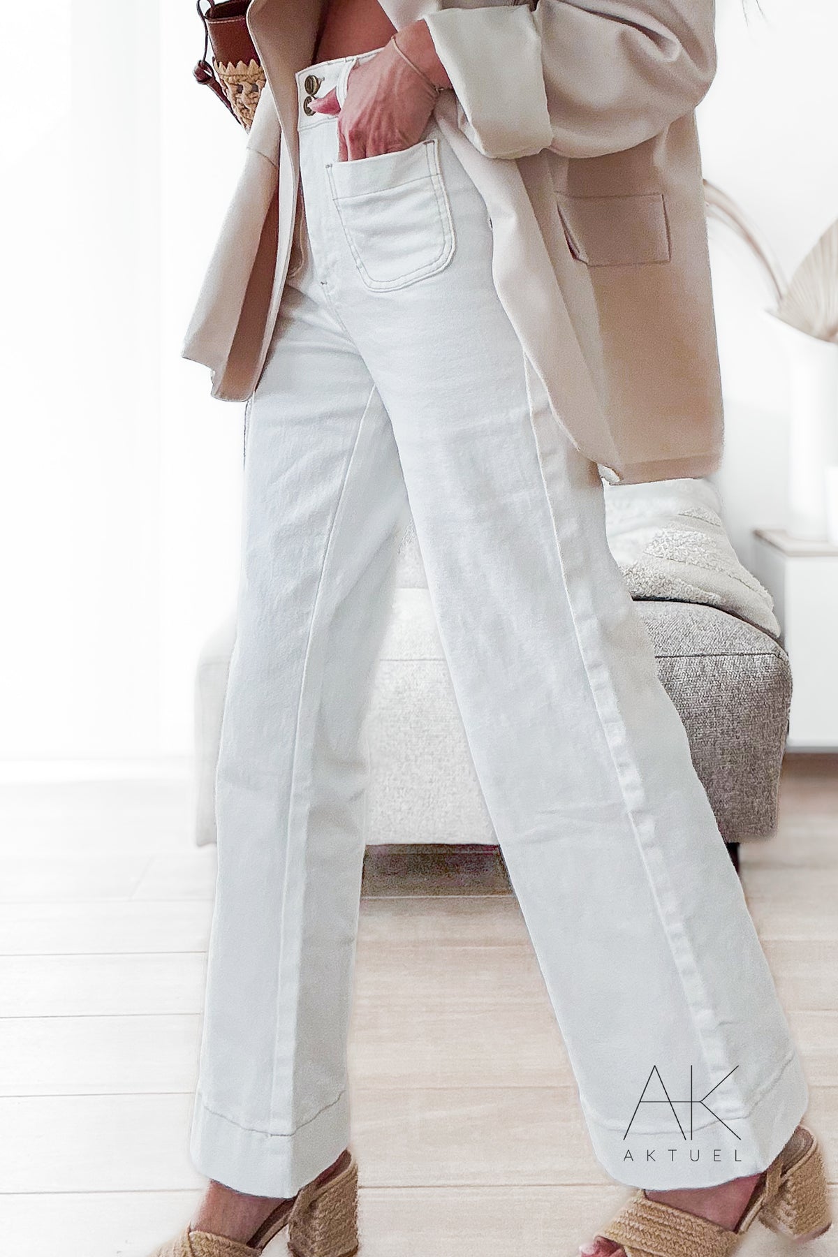 Jean flare à poches plaquées flare blanc à couture marron - Oraije