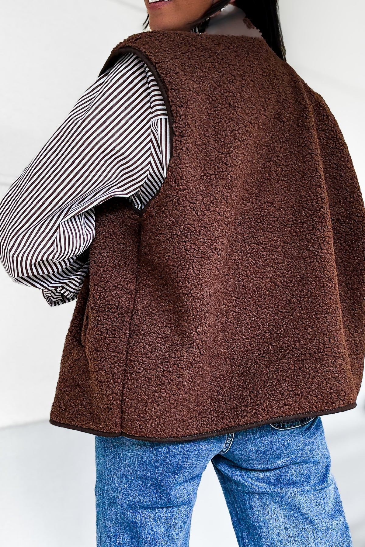 Gilet sans manches en sherpa chocolat