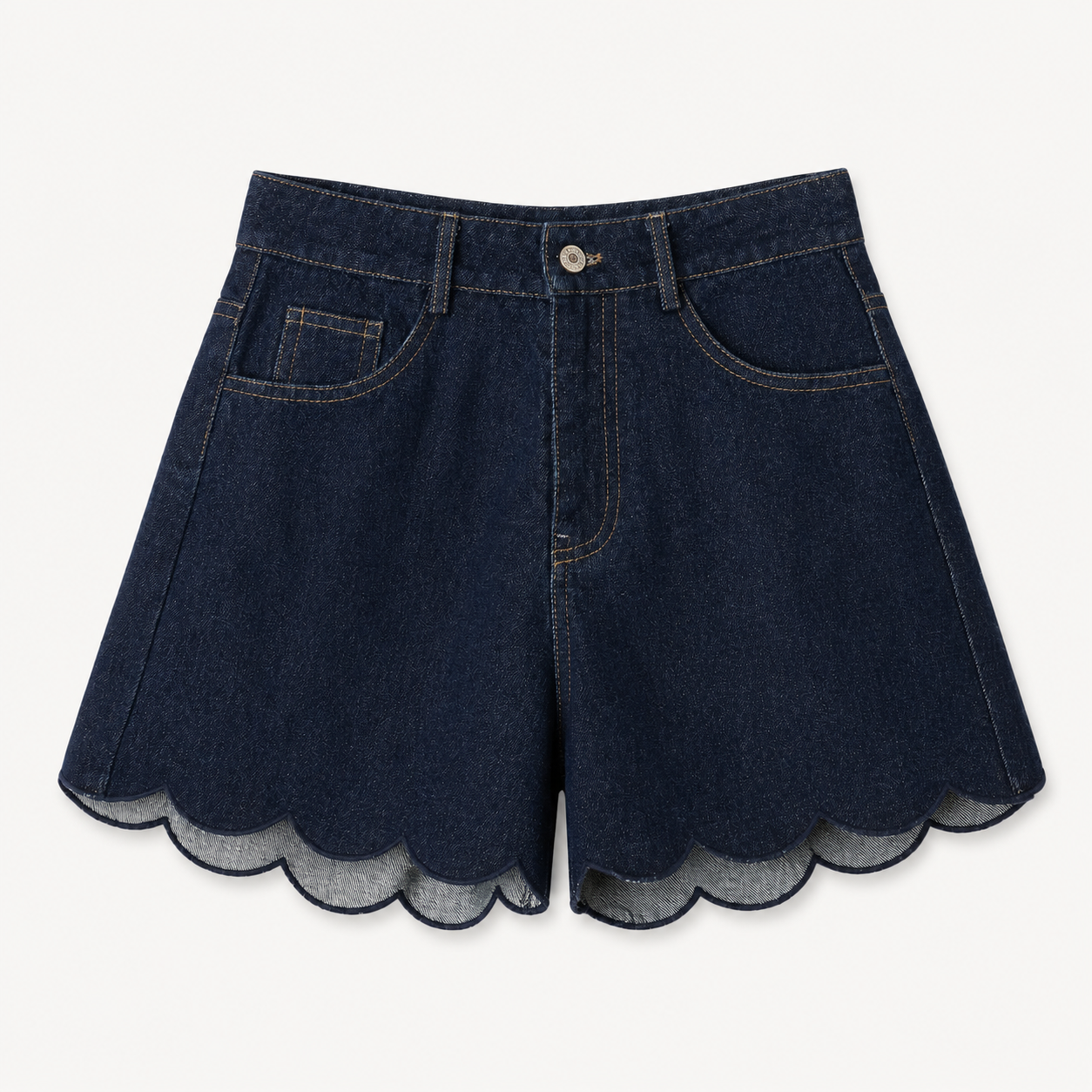 Short en jeans festonné brut